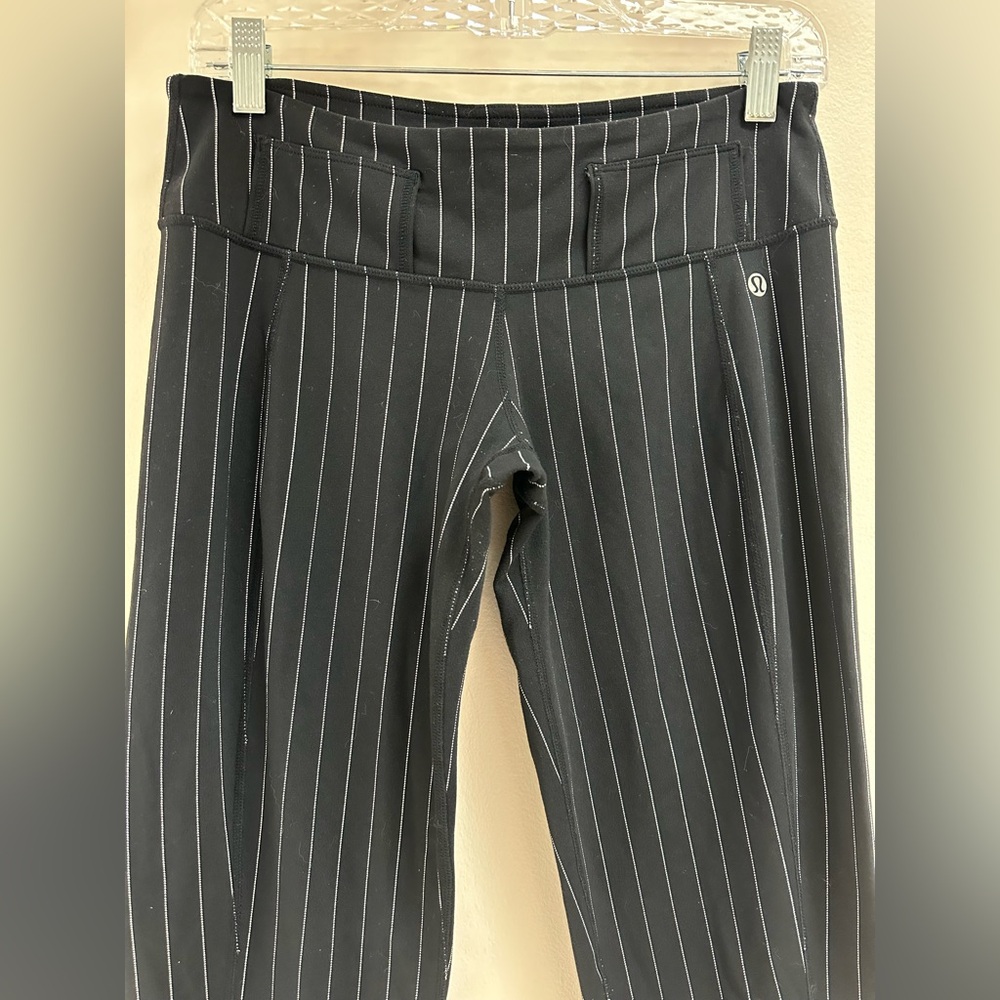 Lululemon Black Pinstripe High Rise Stretch Pants 8/10 Work Travel Career - Picture 7 of 7